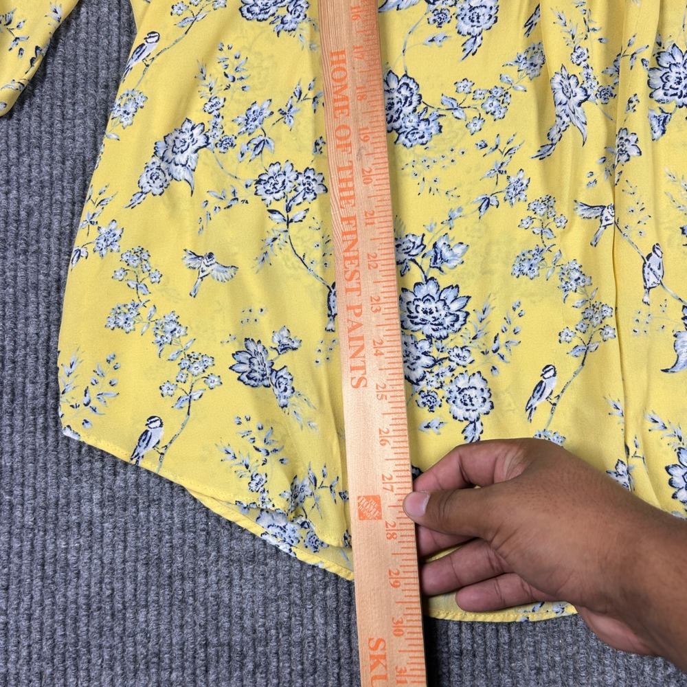 Rose + Olive Blouse Womens 2X Yellow Floral Bird Print Pleated V-Neck Top - Picture 4 of 5